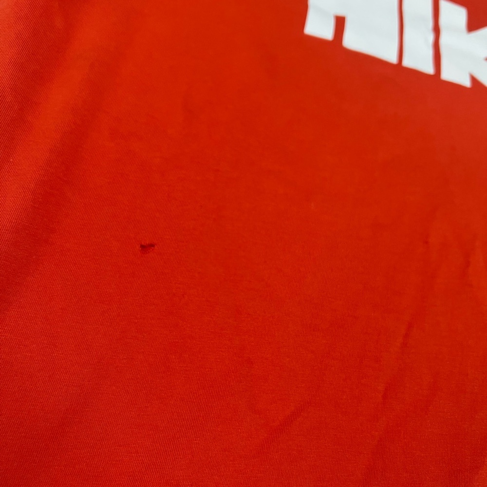 Women’s Nike T-shirt - Picture 2 of 6